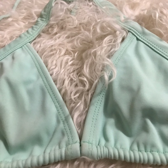 Indah Triangle Bikini Top‎ - Picture 2 of 6